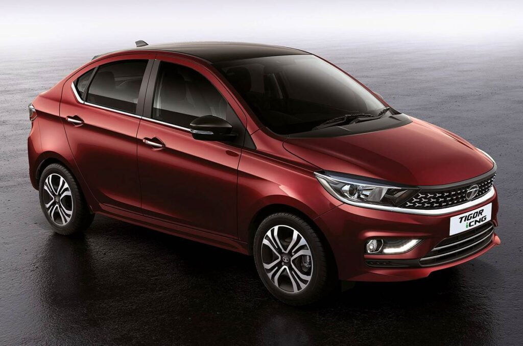 Tata Tiago CNG Automatic Price In India: Tata Tiago CNG ऑटोमैटिक कार, कीमत सिर्फ इतने लाख से शुरूं