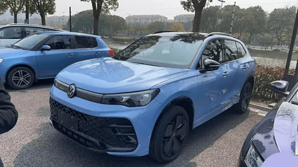 2025 Volkswagen Tayron Launch Date In India: इंटीरियर छवि आई सामने इस 7 Seater SUV में मिलेगें गजब के फीचर्स